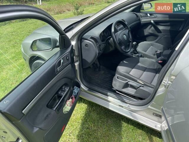Серый Шкода Октавия, объемом двигателя 2 л и пробегом 247 тыс. км за 5300 $, фото 9 на Automoto.ua