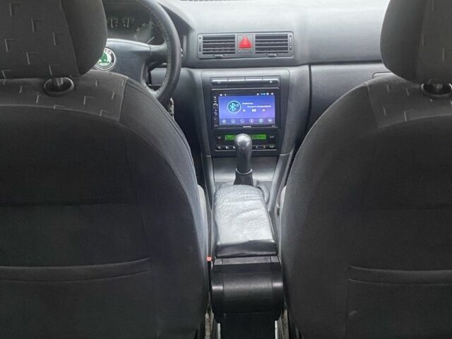 Серый Шкода Октавия, объемом двигателя 2 л и пробегом 250 тыс. км за 4800 $, фото 5 на Automoto.ua