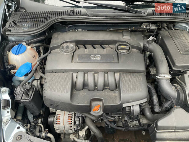 Сірий Шкода Октавія, об'ємом двигуна 1.6 л та пробігом 120 тис. км за 6850 $, фото 35 на Automoto.ua