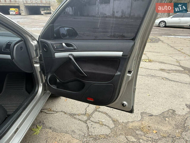 Серый Шкода Октавия, объемом двигателя 1.6 л и пробегом 213 тыс. км за 5600 $, фото 21 на Automoto.ua