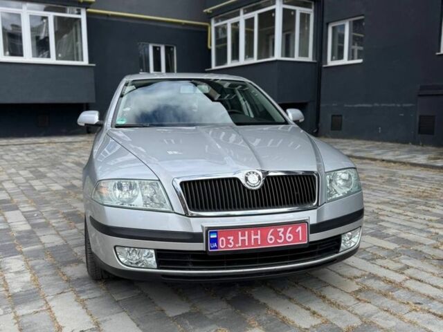 Серый Шкода Октавия, объемом двигателя 1.6 л и пробегом 139 тыс. км за 6900 $, фото 1 на Automoto.ua