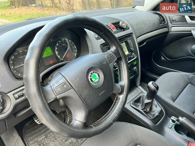Серый Шкода Октавия, объемом двигателя 1.97 л и пробегом 320 тыс. км за 5550 $, фото 19 на Automoto.ua