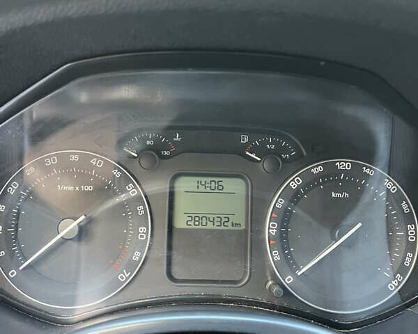 Сірий Шкода Октавія, об'ємом двигуна 1.6 л та пробігом 280 тис. км за 4900 $, фото 29 на Automoto.ua
