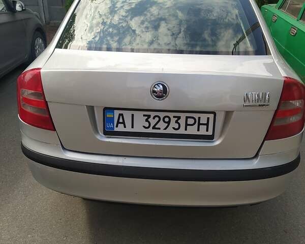 Серый Шкода Октавия, объемом двигателя 1.6 л и пробегом 374 тыс. км за 4700 $, фото 4 на Automoto.ua