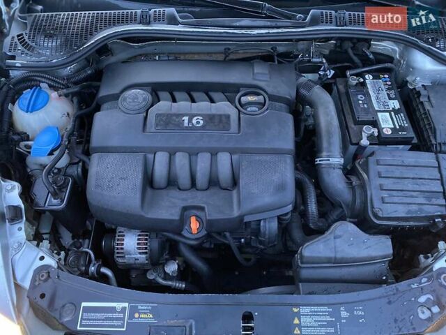 Серый Шкода Октавия, объемом двигателя 1.6 л и пробегом 213 тыс. км за 6300 $, фото 36 на Automoto.ua