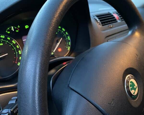 Серый Шкода Октавия, объемом двигателя 1.6 л и пробегом 213 тыс. км за 6300 $, фото 32 на Automoto.ua