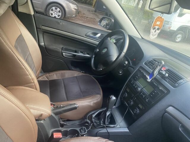 Серый Шкода Октавия, объемом двигателя 2 л и пробегом 240 тыс. км за 6500 $, фото 10 на Automoto.ua