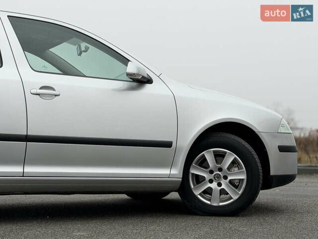 Серый Шкода Октавия, объемом двигателя 1.6 л и пробегом 173 тыс. км за 7199 $, фото 7 на Automoto.ua