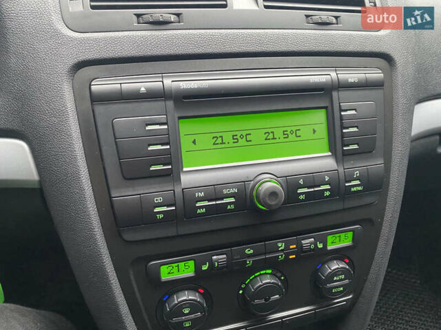 Сірий Шкода Октавія, об'ємом двигуна 1.6 л та пробігом 120 тис. км за 6850 $, фото 43 на Automoto.ua