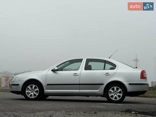 Серый Шкода Октавия, объемом двигателя 1.6 л и пробегом 173 тыс. км за 7199 $, фото 6 на Automoto.ua