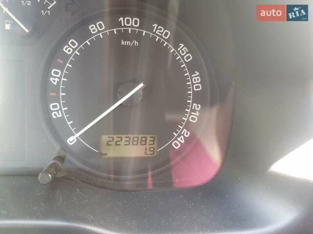 Серый Шкода Октавия, объемом двигателя 1.6 л и пробегом 224 тыс. км за 5000 $, фото 16 на Automoto.ua