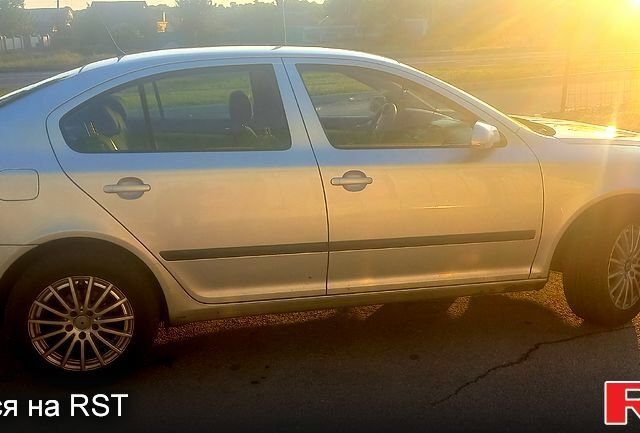 Шкода Октавія 2006 у Кропивницькому (Кіровограді) на Automoto.ua Сірий Шкода Октавія, об'ємом двигуна 1.6 л та пробігом 232 тис. км за 5700 $, фото 6 на Automoto.ua