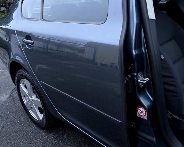 Сірий Шкода Октавія, об'ємом двигуна 1.6 л та пробігом 131 тис. км за 7100 $, фото 27 на Automoto.ua