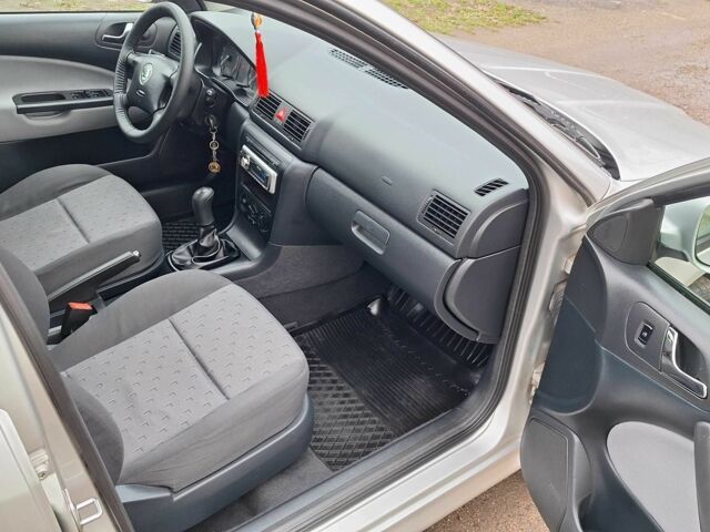 Серый Шкода Октавия, объемом двигателя 1.6 л и пробегом 148 тыс. км за 6100 $, фото 19 на Automoto.ua