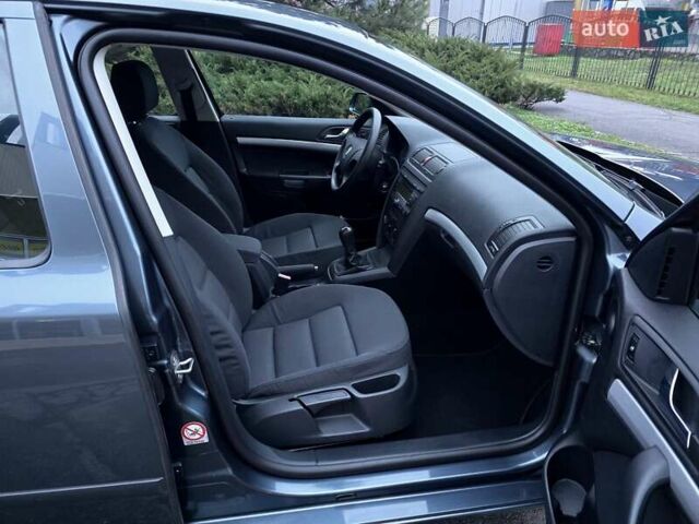 Сірий Шкода Октавія, об'ємом двигуна 1.6 л та пробігом 131 тис. км за 7100 $, фото 26 на Automoto.ua