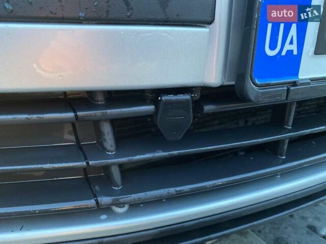 Серый Шкода Октавия, объемом двигателя 1.6 л и пробегом 213 тыс. км за 6300 $, фото 2 на Automoto.ua