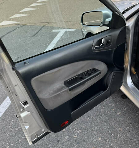 Шкода Октавія 2006 у Києві на Automoto.ua Сірий Шкода Октавія, об'ємом двигуна 1.6 л та пробігом 179 тис. км за 6000 $, фото 17 на Automoto.ua