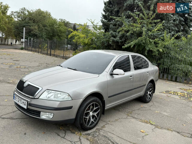 Серый Шкода Октавия, объемом двигателя 1.6 л и пробегом 213 тыс. км за 5600 $, фото 5 на Automoto.ua
