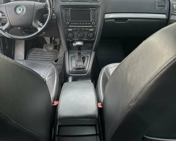 Серый Шкода Октавия, объемом двигателя 1.97 л и пробегом 350 тыс. км за 6300 $, фото 13 на Automoto.ua