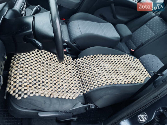 Серый Шкода Октавия, объемом двигателя 1.6 л и пробегом 266 тыс. км за 4900 $, фото 12 на Automoto.ua