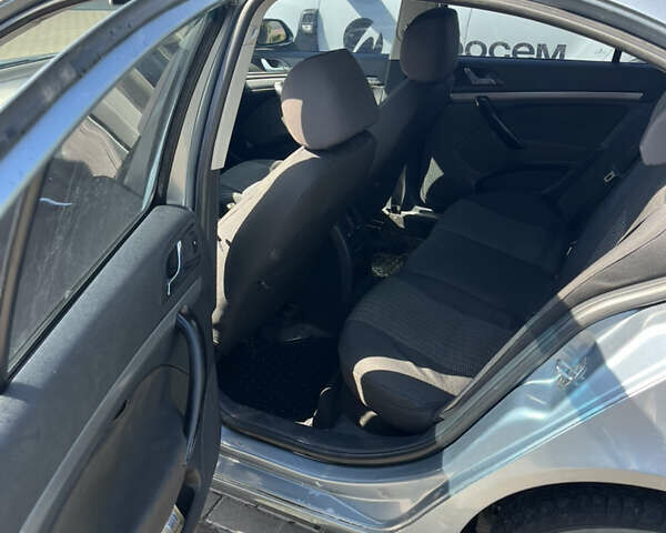 Сірий Шкода Октавія, об'ємом двигуна 1.6 л та пробігом 280 тис. км за 4900 $, фото 25 на Automoto.ua