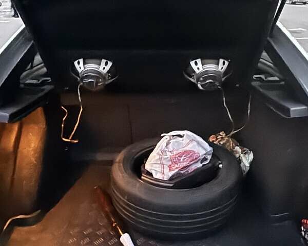 Серый Шкода Октавия, объемом двигателя 1.79 л и пробегом 224 тыс. км за 7200 $, фото 4 на Automoto.ua