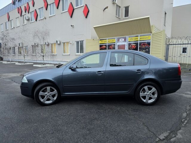 Серый Шкода Октавия, объемом двигателя 1.6 л и пробегом 130 тыс. км за 7300 $, фото 6 на Automoto.ua