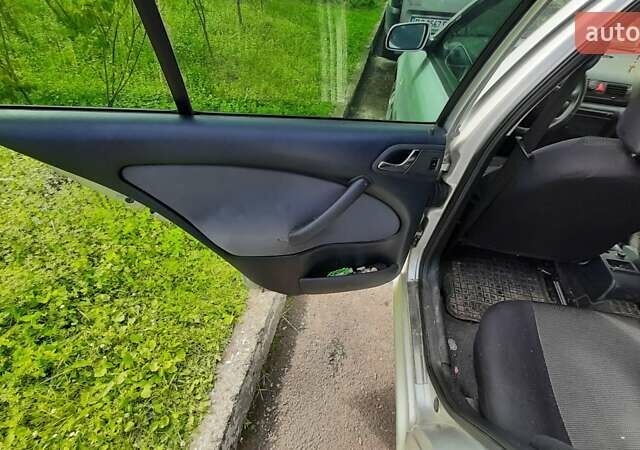Шкода Октавия 2006 в Львове на Automoto.ua Серый Шкода Октавия, объемом двигателя 1.9 л и пробегом 400 тыс. км за 5000 $, фото 39 на Automoto.ua