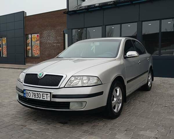 Сірий Шкода Октавія, об'ємом двигуна 1.6 л та пробігом 347 тис. км за 4199 $, фото 6 на Automoto.ua