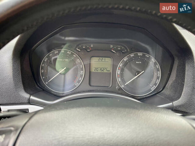 Серый Шкода Октавия, объемом двигателя 2 л и пробегом 201 тыс. км за 5499 $, фото 29 на Automoto.ua