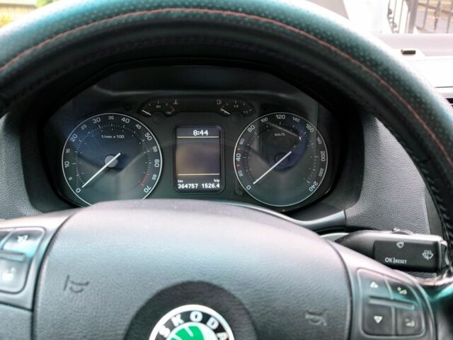 Сірий Шкода Октавія, об'ємом двигуна 1.6 л та пробігом 365 тис. км за 5800 $, фото 2 на Automoto.ua