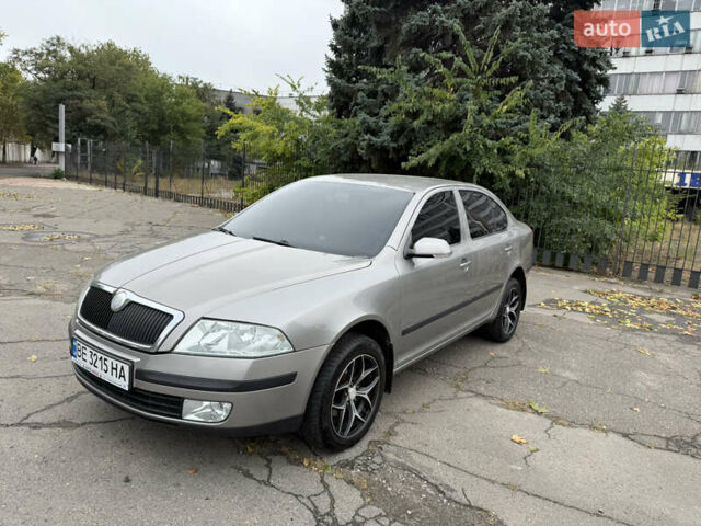 Серый Шкода Октавия, объемом двигателя 1.6 л и пробегом 213 тыс. км за 5600 $, фото 6 на Automoto.ua