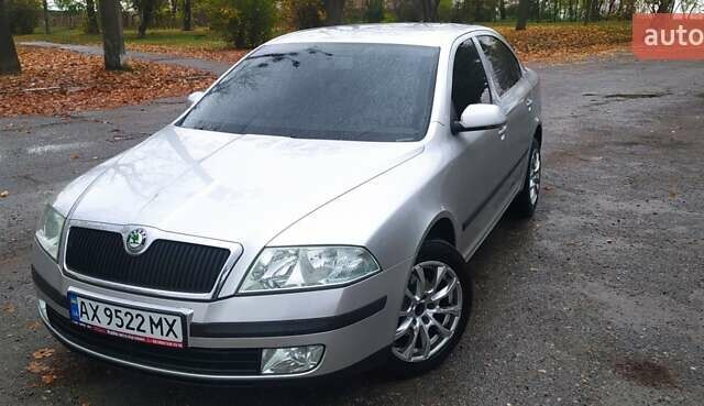 Шкода Октавия 2006 в Чугуеве на Automoto.ua Серый Шкода Октавия, объемом двигателя 1.6 л и пробегом 249 тыс. км за 6700 $, фото 7 на Automoto.ua