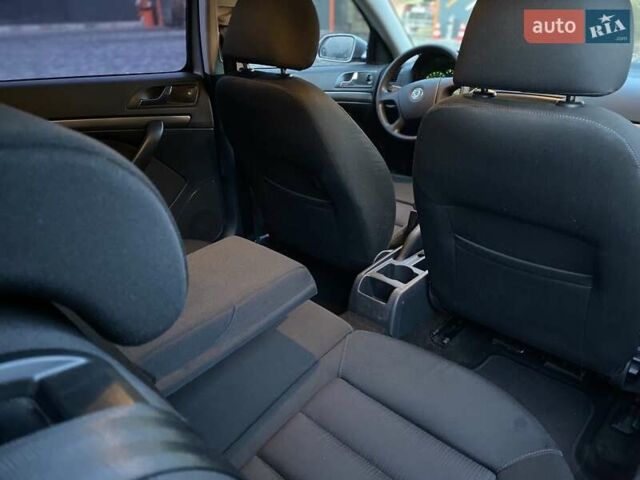 Серый Шкода Октавия, объемом двигателя 1.6 л и пробегом 213 тыс. км за 6300 $, фото 23 на Automoto.ua