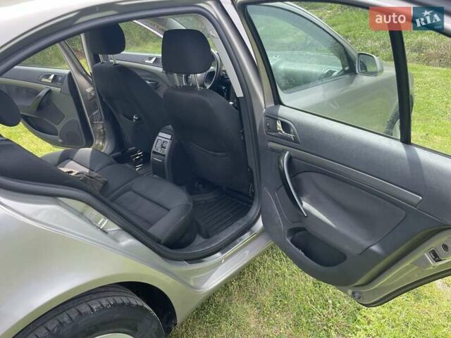 Серый Шкода Октавия, объемом двигателя 2 л и пробегом 247 тыс. км за 5300 $, фото 18 на Automoto.ua