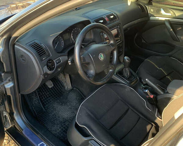 Сірий Шкода Октавія, об'ємом двигуна 1.6 л та пробігом 260 тис. км за 6100 $, фото 9 на Automoto.ua