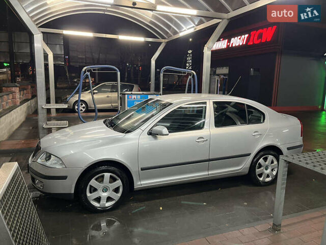 Серый Шкода Октавия, объемом двигателя 1.6 л и пробегом 94 тыс. км за 7699 $, фото 1 на Automoto.ua