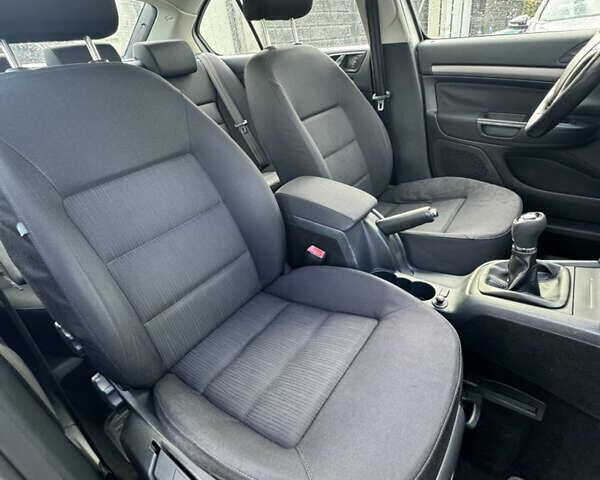 Шкода Октавия 2006 в Львове на Automoto.ua Серый Шкода Октавия, объемом двигателя 1.6 л и пробегом 198 тыс. км за 5890 $, фото 35 на Automoto.ua