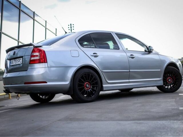 Сірий Шкода Октавія, об'ємом двигуна 2 л та пробігом 275 тис. км за 6800 $, фото 1 на Automoto.ua