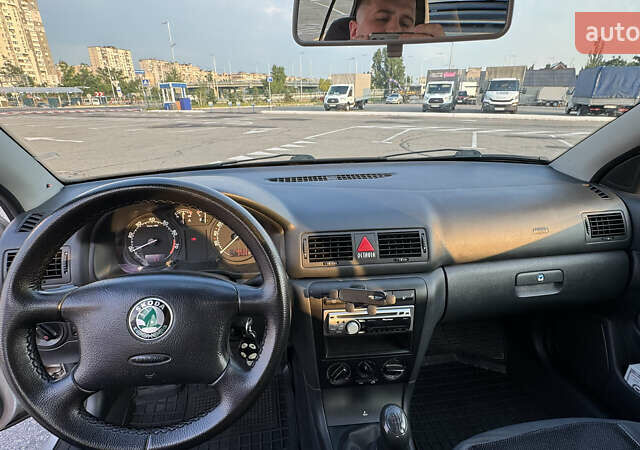 Шкода Октавія 2006 у Києві на Automoto.ua Сірий Шкода Октавія, об'ємом двигуна 1.6 л та пробігом 179 тис. км за 6000 $, фото 5 на Automoto.ua