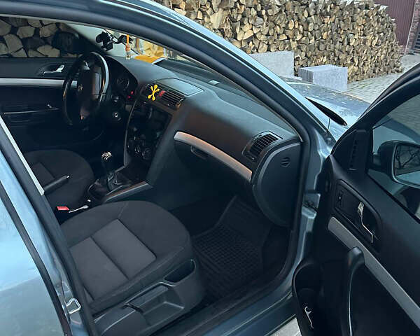 Сірий Шкода Октавія, об'ємом двигуна 1.6 л та пробігом 246 тис. км за 6000 $, фото 7 на Automoto.ua