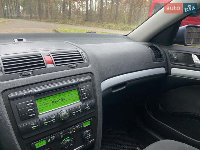 Сірий Шкода Октавія, об'ємом двигуна 1.6 л та пробігом 120 тис. км за 6850 $, фото 49 на Automoto.ua