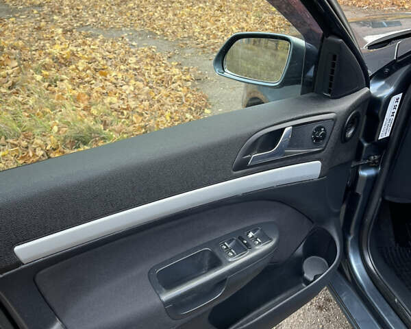 Серый Шкода Октавия, объемом двигателя 2 л и пробегом 201 тыс. км за 5499 $, фото 24 на Automoto.ua