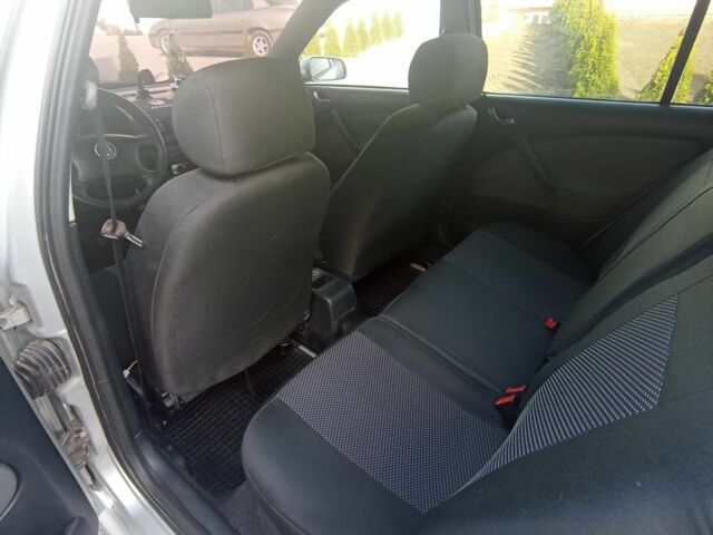 Сірий Шкода Октавія, об'ємом двигуна 1.6 л та пробігом 269 тис. км за 4500 $, фото 6 на Automoto.ua