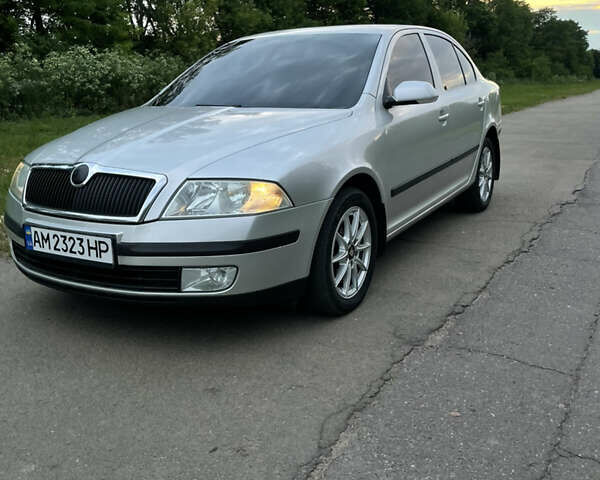 Сірий Шкода Октавія, об'ємом двигуна 2 л та пробігом 302 тис. км за 6100 $, фото 22 на Automoto.ua