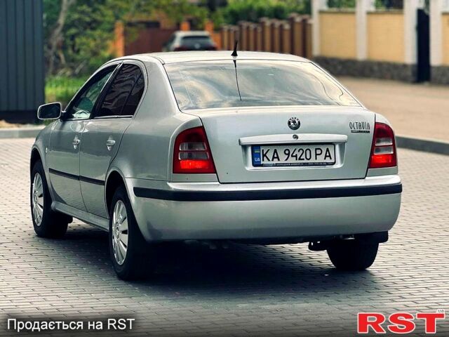 Серый Шкода Октавия, объемом двигателя 1.8 л и пробегом 260 тыс. км за 3900 $, фото 5 на Automoto.ua