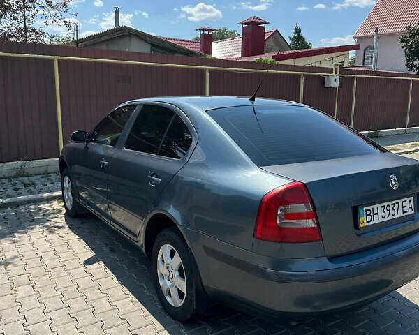 Серый Шкода Октавия, объемом двигателя 1.6 л и пробегом 260 тыс. км за 4700 $, фото 3 на Automoto.ua