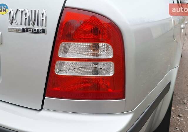 Сірий Шкода Октавія, об'ємом двигуна 1.6 л та пробігом 148 тис. км за 6100 $, фото 12 на Automoto.ua