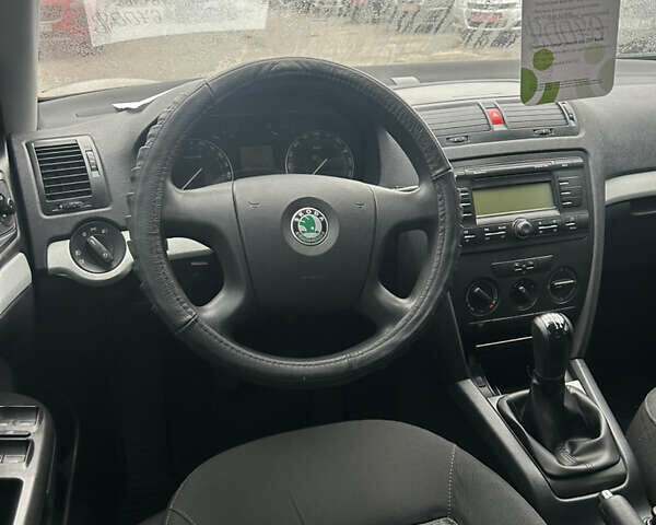 Серый Шкода Октавия, объемом двигателя 1.6 л и пробегом 181 тыс. км за 6700 $, фото 11 на Automoto.ua