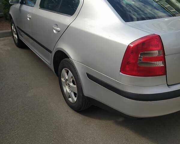 Серый Шкода Октавия, объемом двигателя 1.6 л и пробегом 374 тыс. км за 4700 $, фото 3 на Automoto.ua